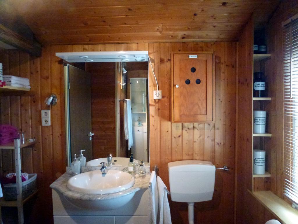 Romantikzimmer Im Antiquariat Sonnschied Quarto foto