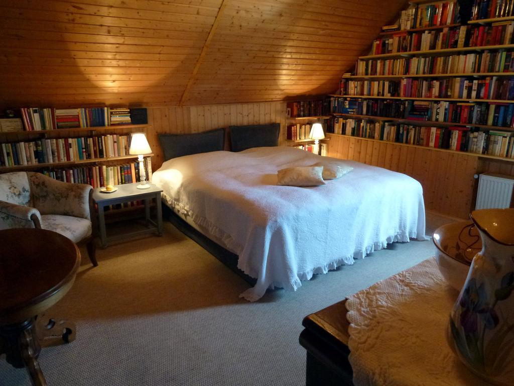 Romantikzimmer Im Antiquariat Sonnschied Quarto foto